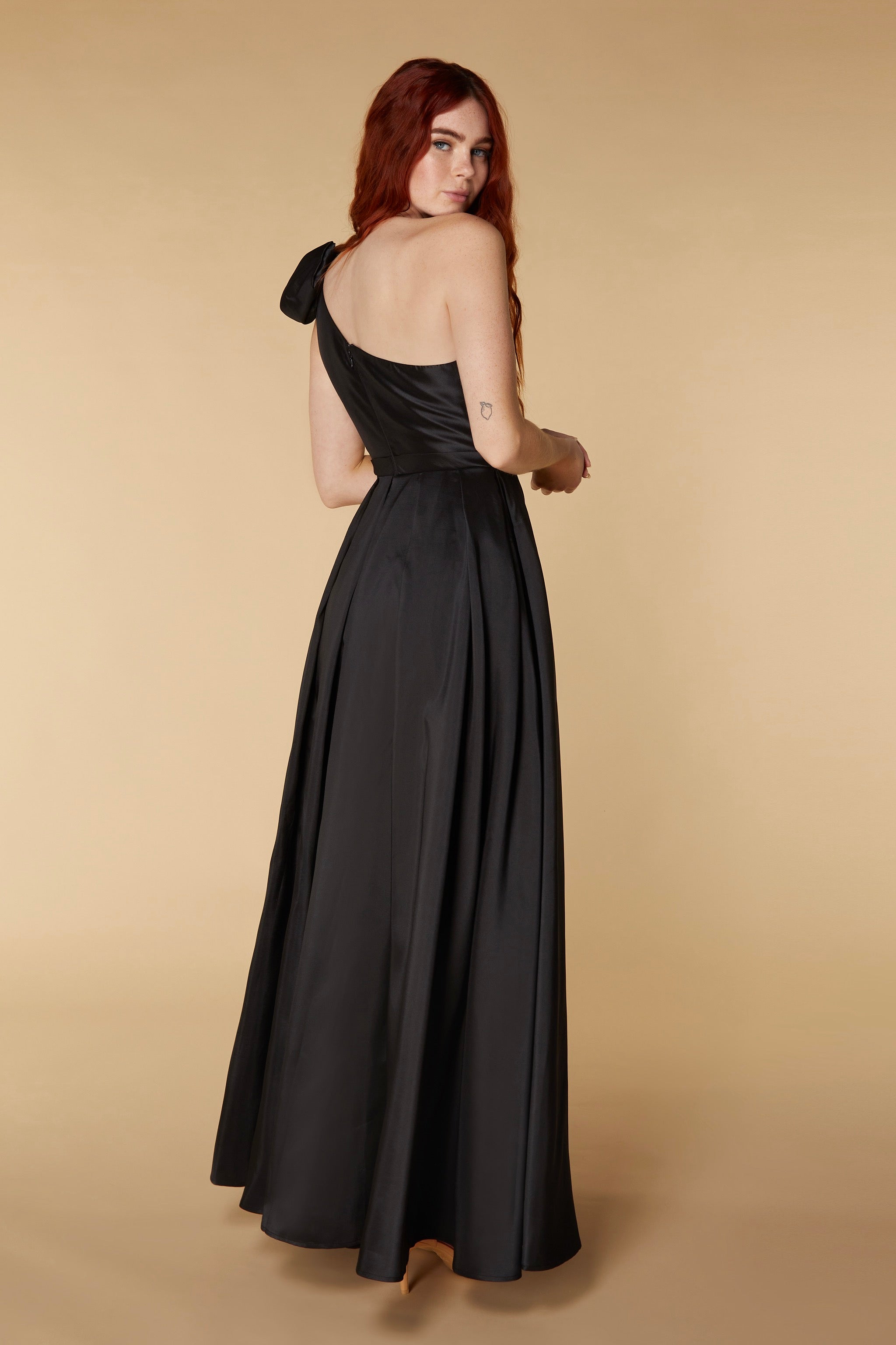 Black applique detail one shop shoulder cut out maxi dress